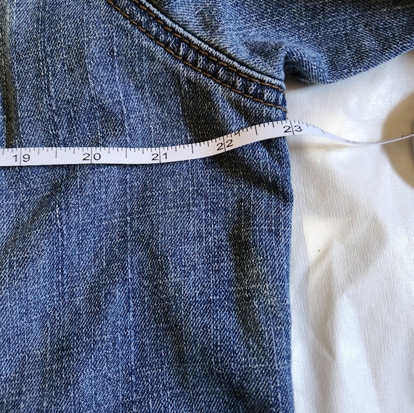 EUC Signature Levi Strauss Jean Jacket - Picture 14 of 14